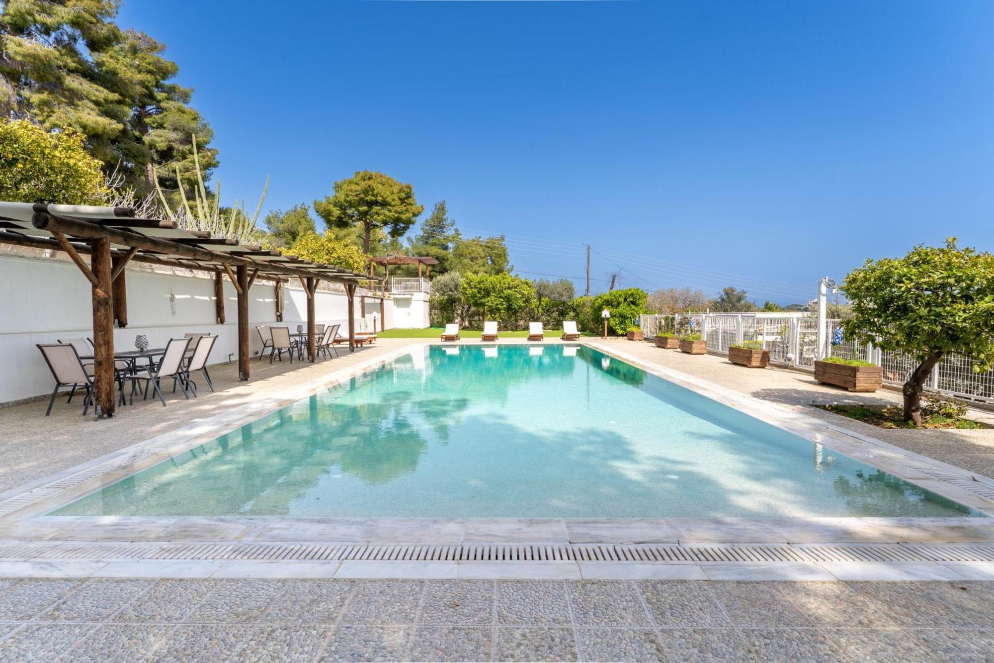 The House Of Gratitude - Poolside Retreat Villa Loutra Oraias Elenis Exterior photo